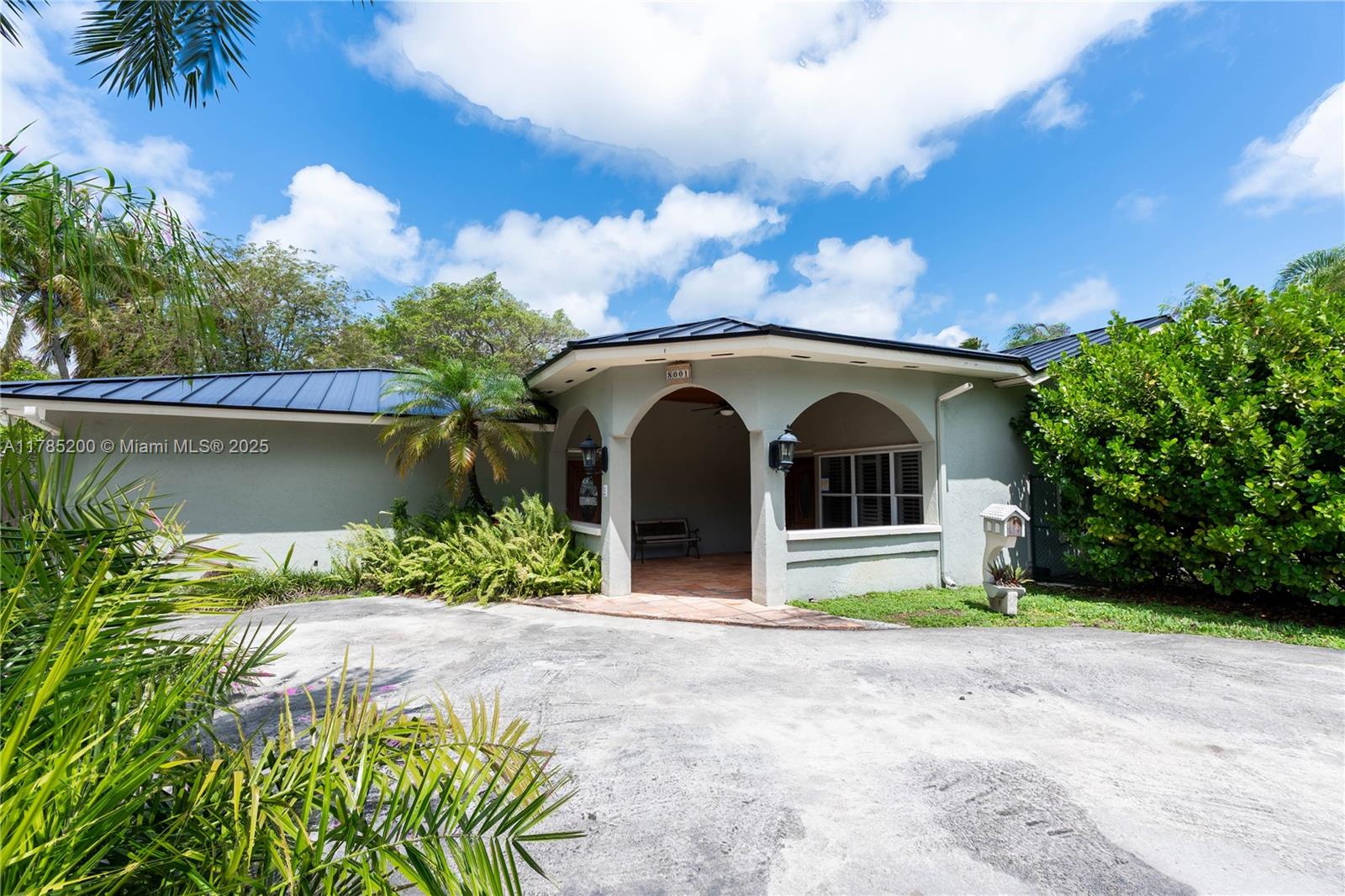 PINE TREE ESTATES 1ST ADDN - Residential