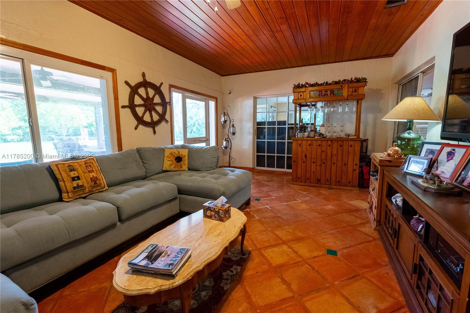 PINE TREE ESTATES 1ST ADDN - Residential