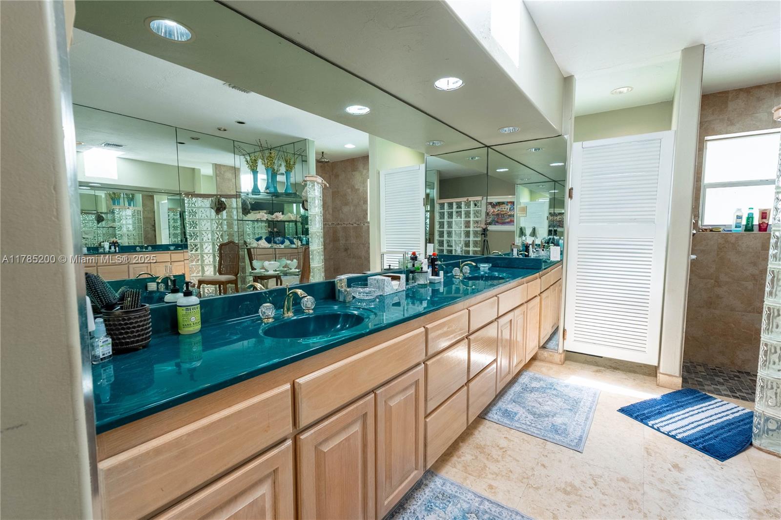 PINE TREE ESTATES 1ST ADDN - Residential