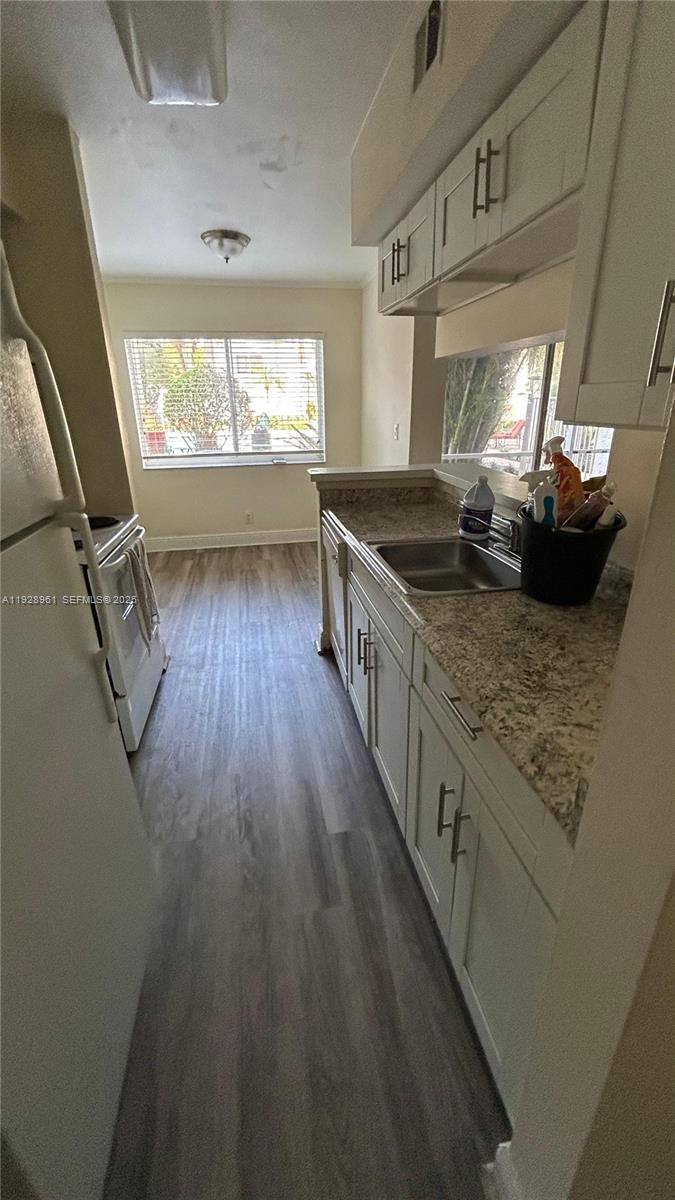 SUN VISTA GARDENS CONDO - Residential Lease