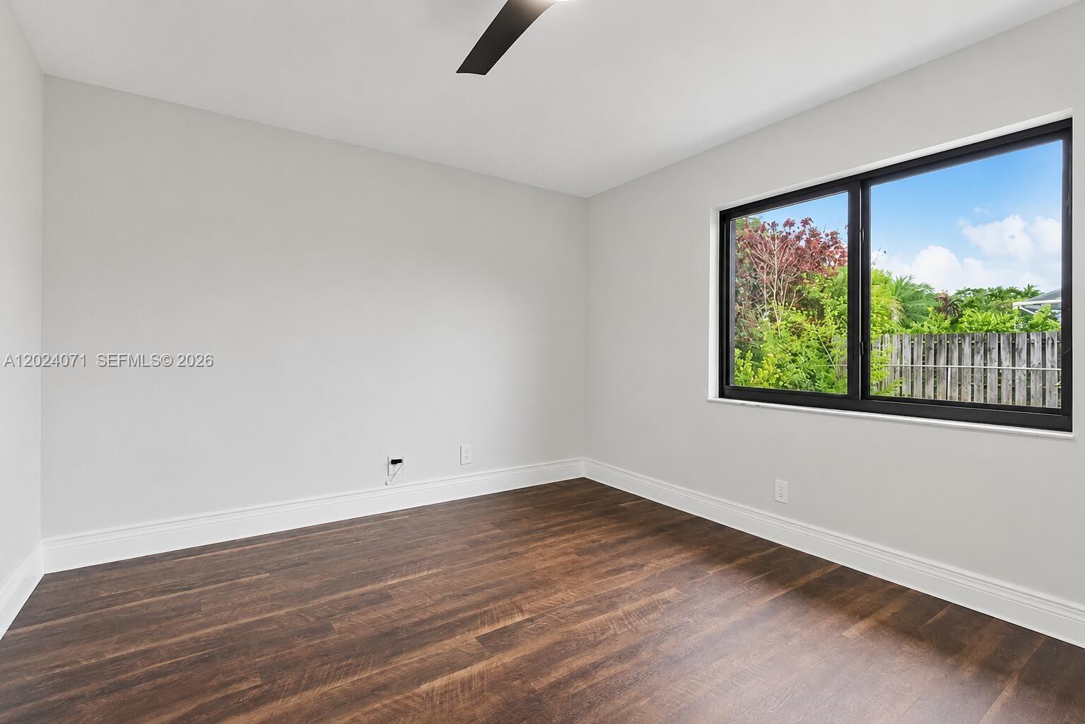 PEMBROKE LAKES SEC 4 - Residential