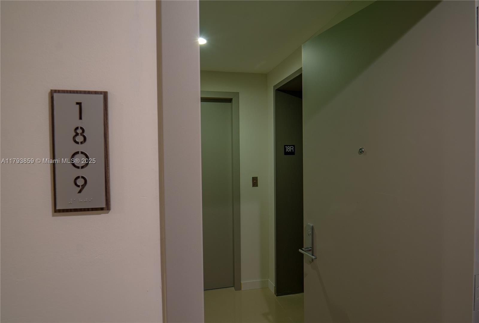 ARIA ON THE BAY CONDO - Residential Lease