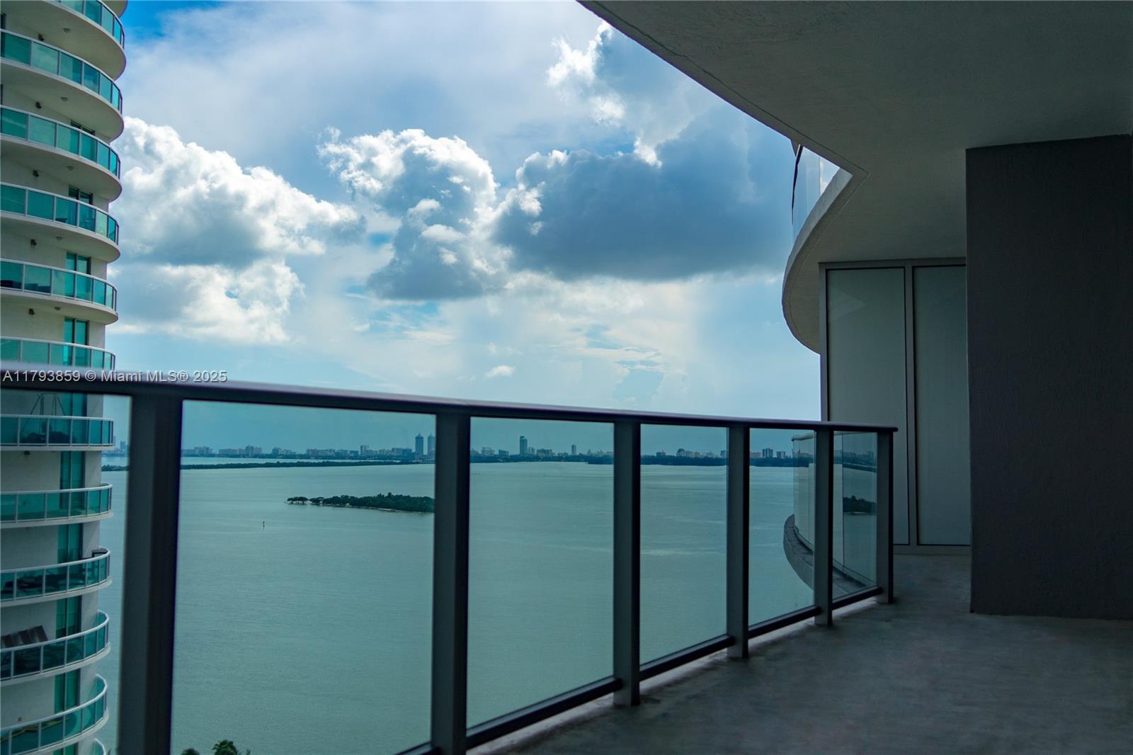 ARIA ON THE BAY CONDO - Residential Lease