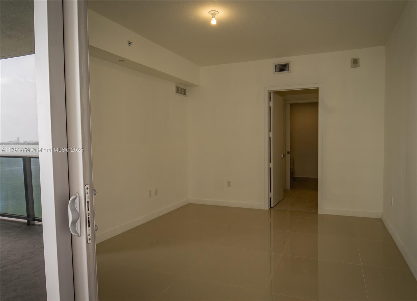 ARIA ON THE BAY CONDO - Residential Lease