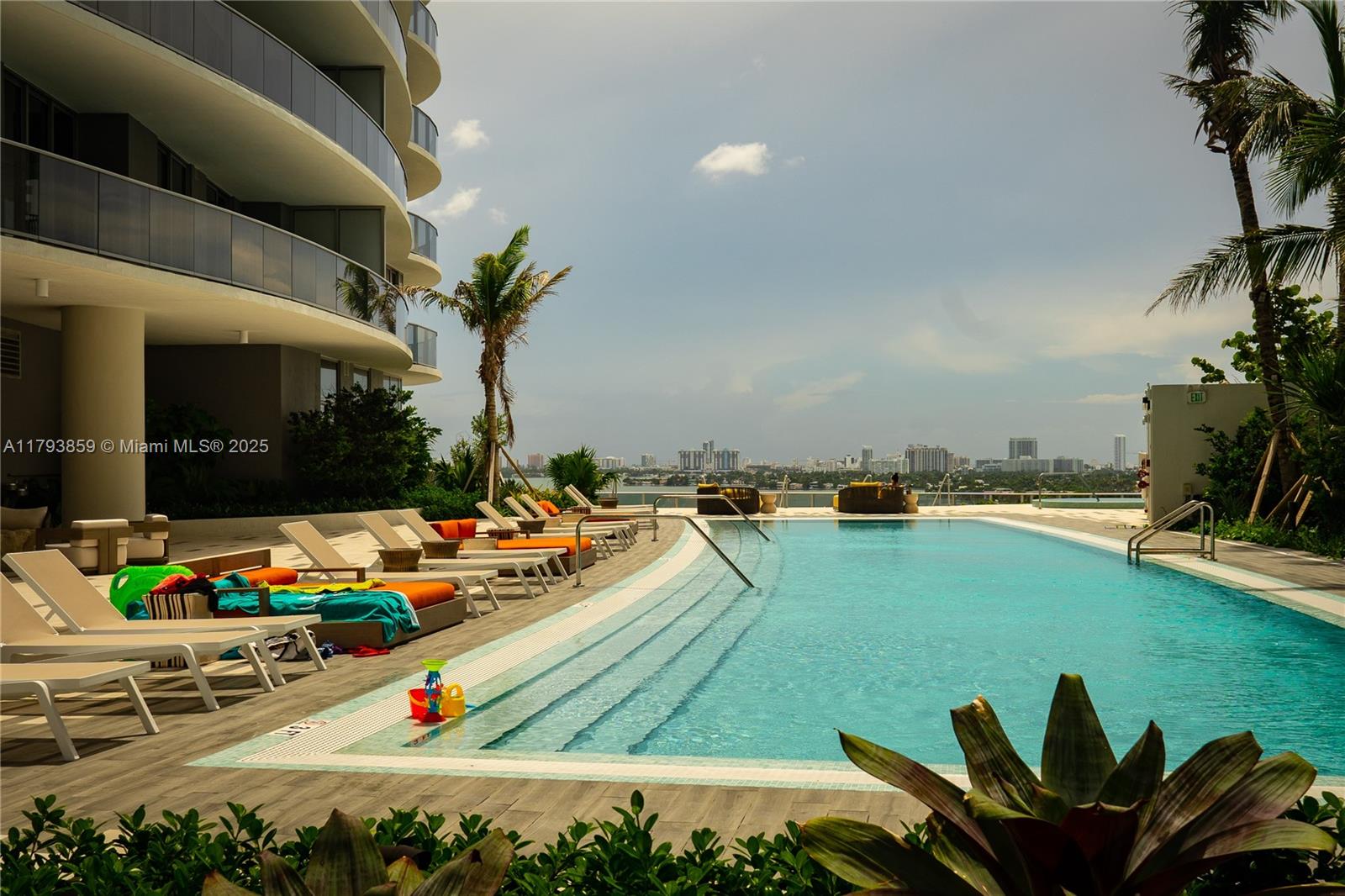 ARIA ON THE BAY CONDO - Residential Lease