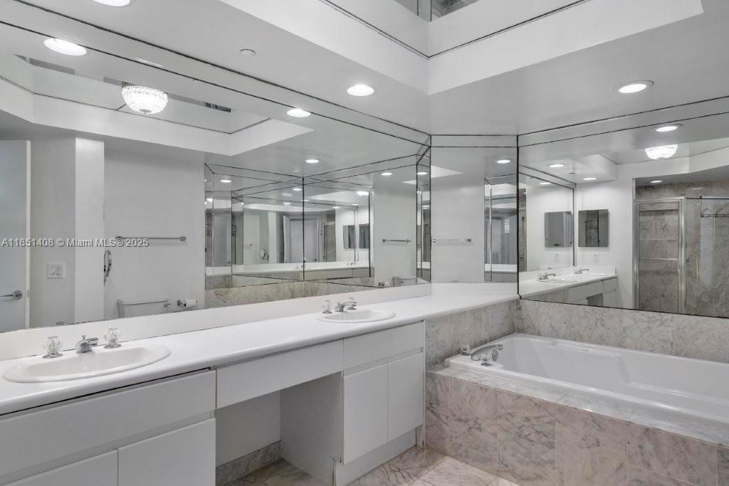 OCEANIA IV CONDO - Residential Lease