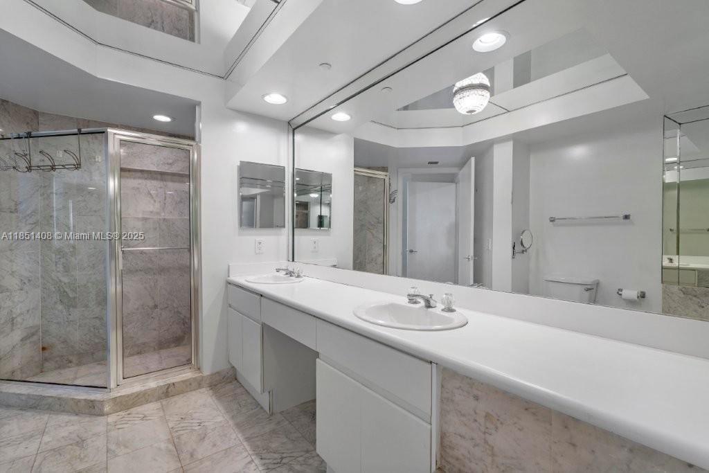 OCEANIA IV CONDO - Residential Lease