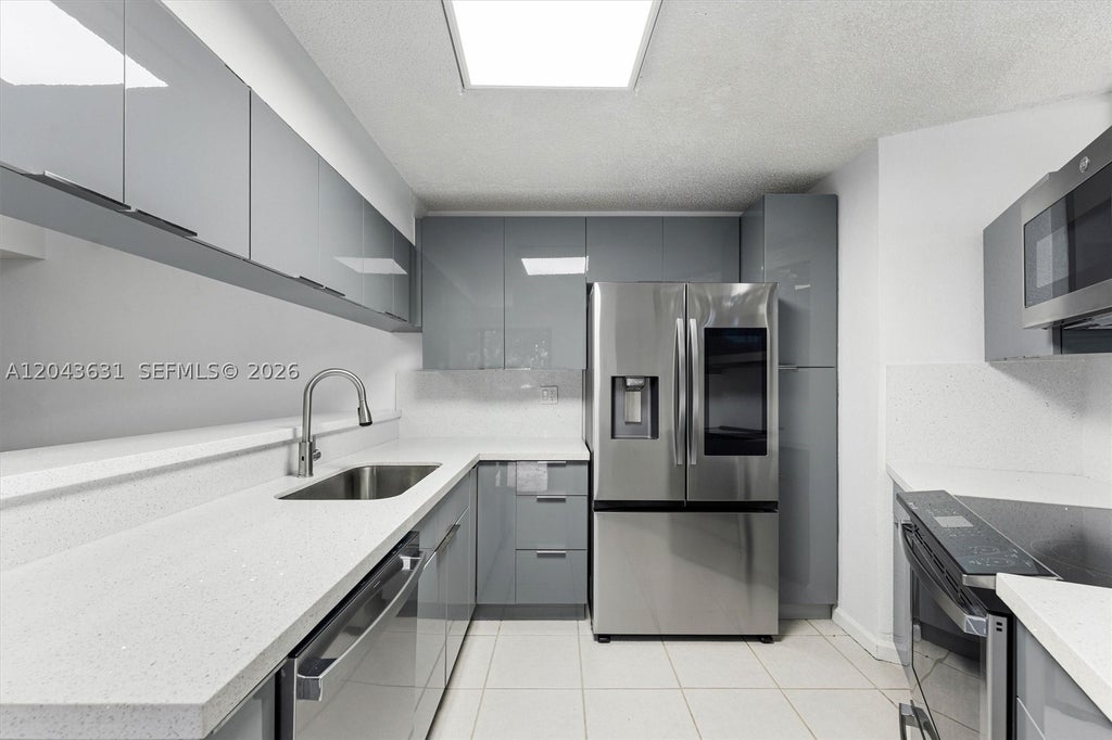 Photo of 8111 Severn Dr #D, Boca Raton, FL 33433 (MLS # A12043631)
