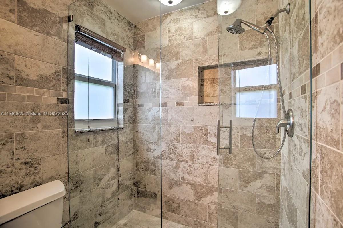 CORAL RIDGE ISLES - Residential