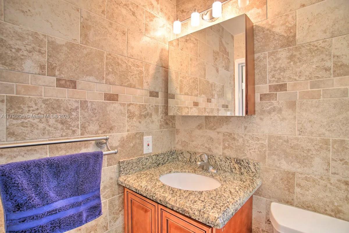 CORAL RIDGE ISLES - Residential