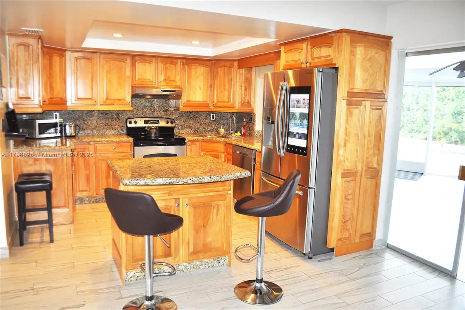 CORAL RIDGE ISLES - Residential