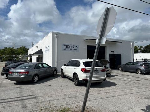 707 NE 11th St Fort Lauderdale FL 33304
