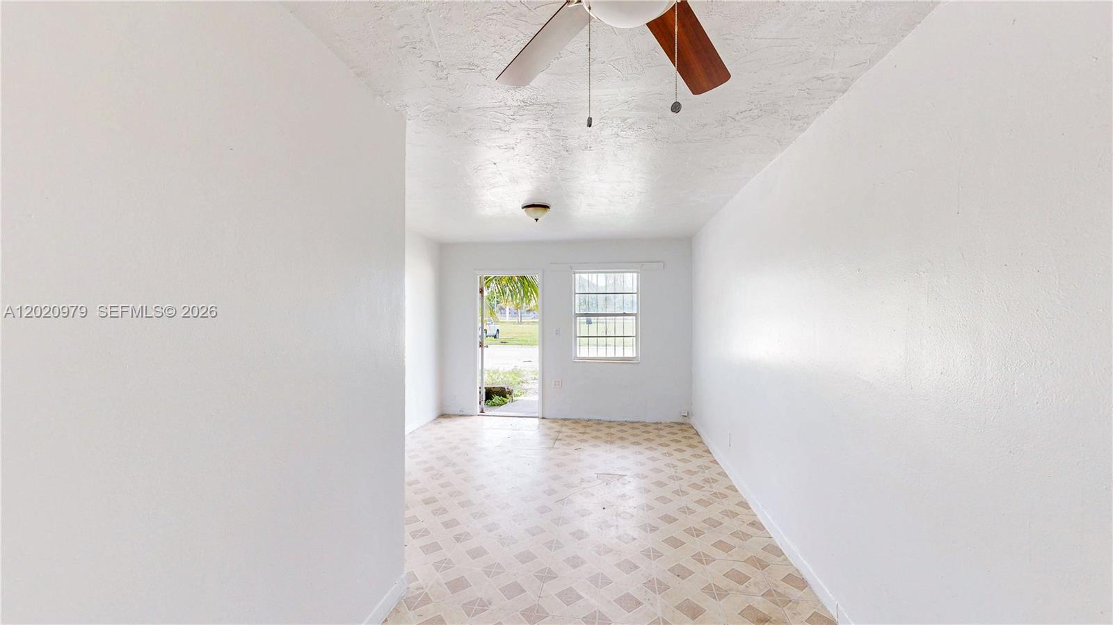 CORAL BAY MANOR - Residential Income
