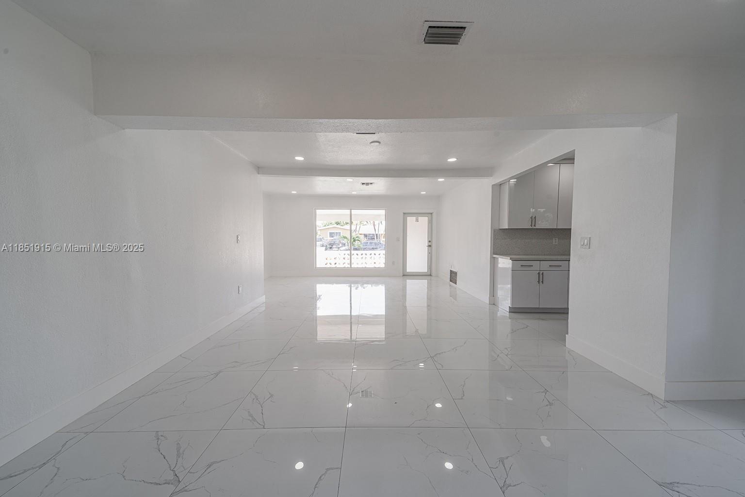 MIRAMAR SEC 11 - Residential