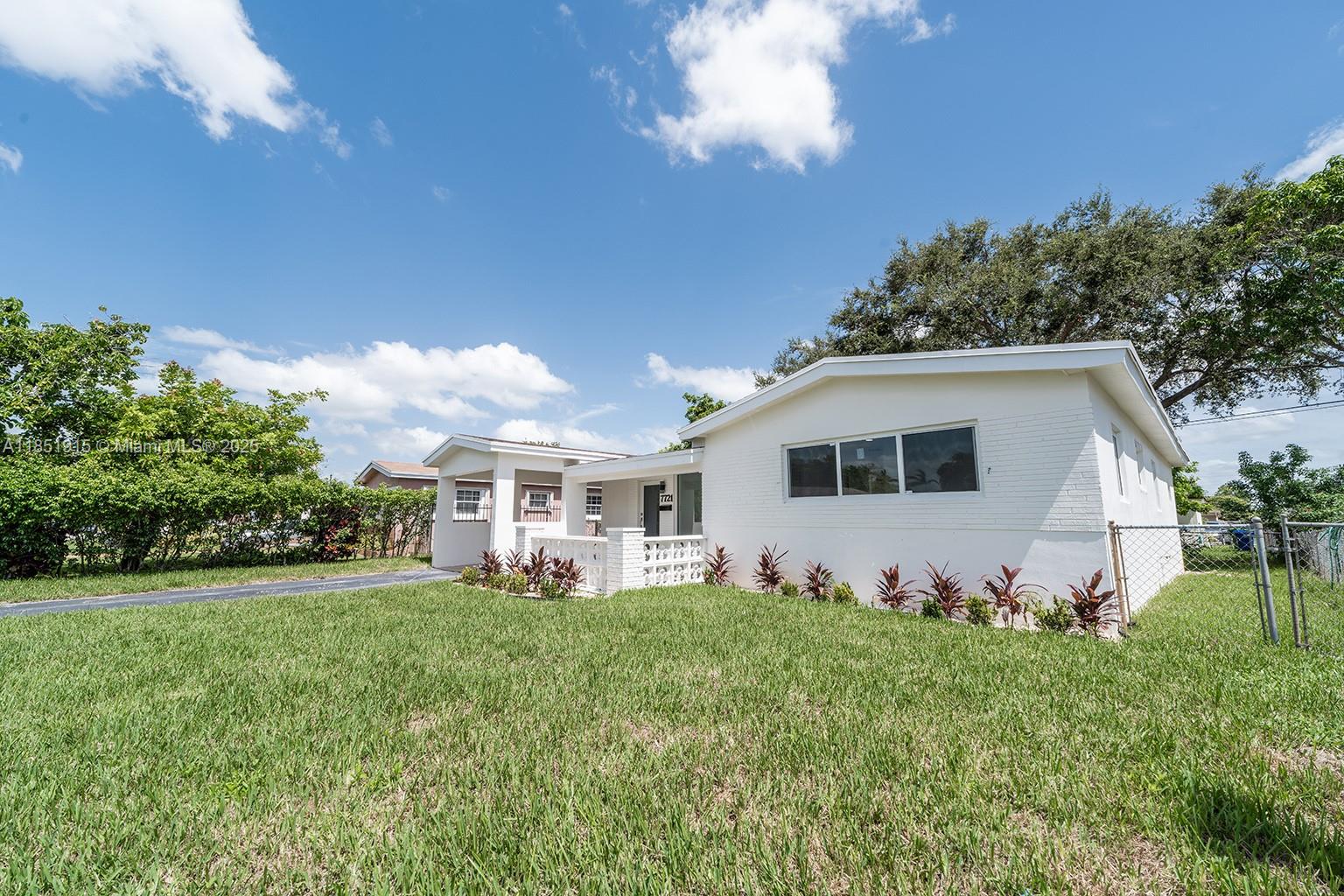 MIRAMAR SEC 11 - Residential