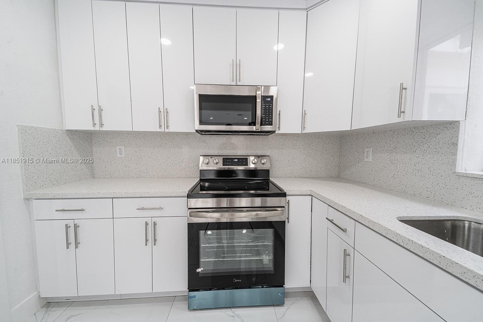 MIRAMAR SEC 11 - Residential