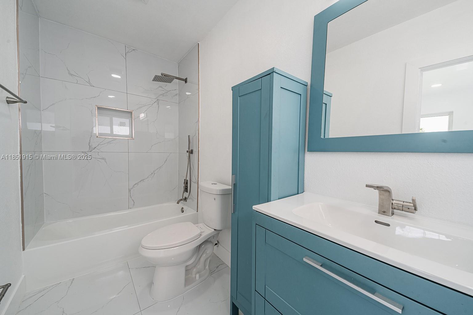 MIRAMAR SEC 11 - Residential