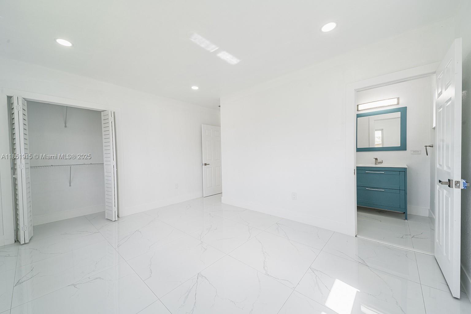 MIRAMAR SEC 11 - Residential