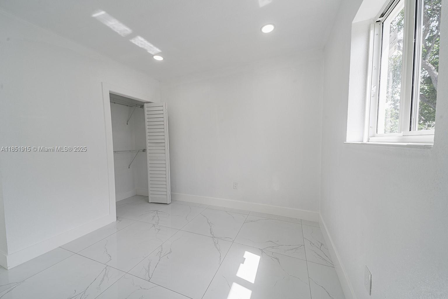 MIRAMAR SEC 11 - Residential