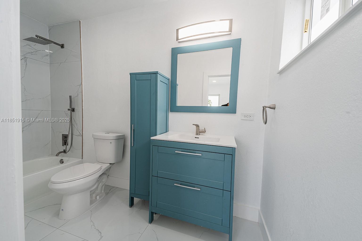 MIRAMAR SEC 11 - Residential