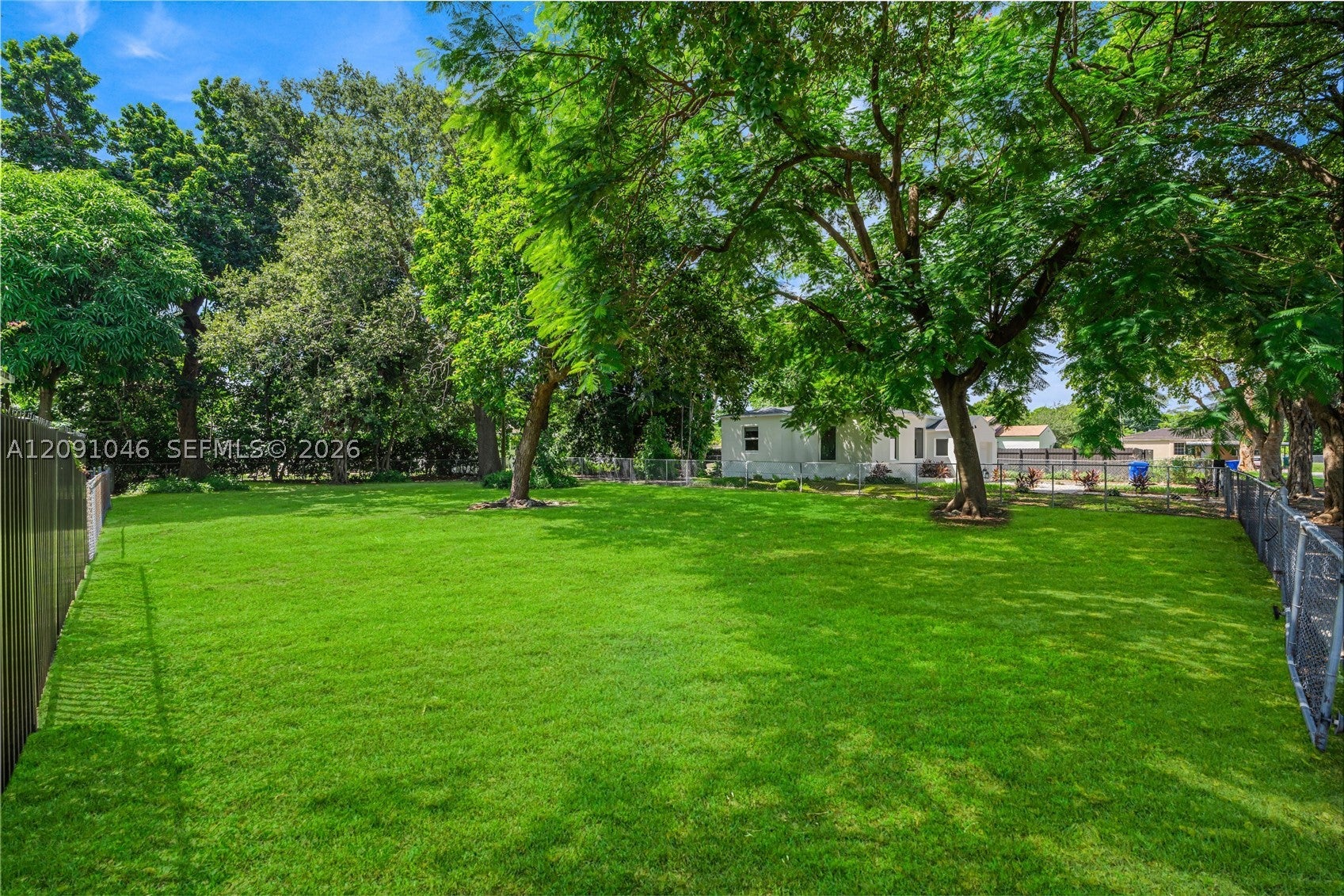 1060 NW 44th St