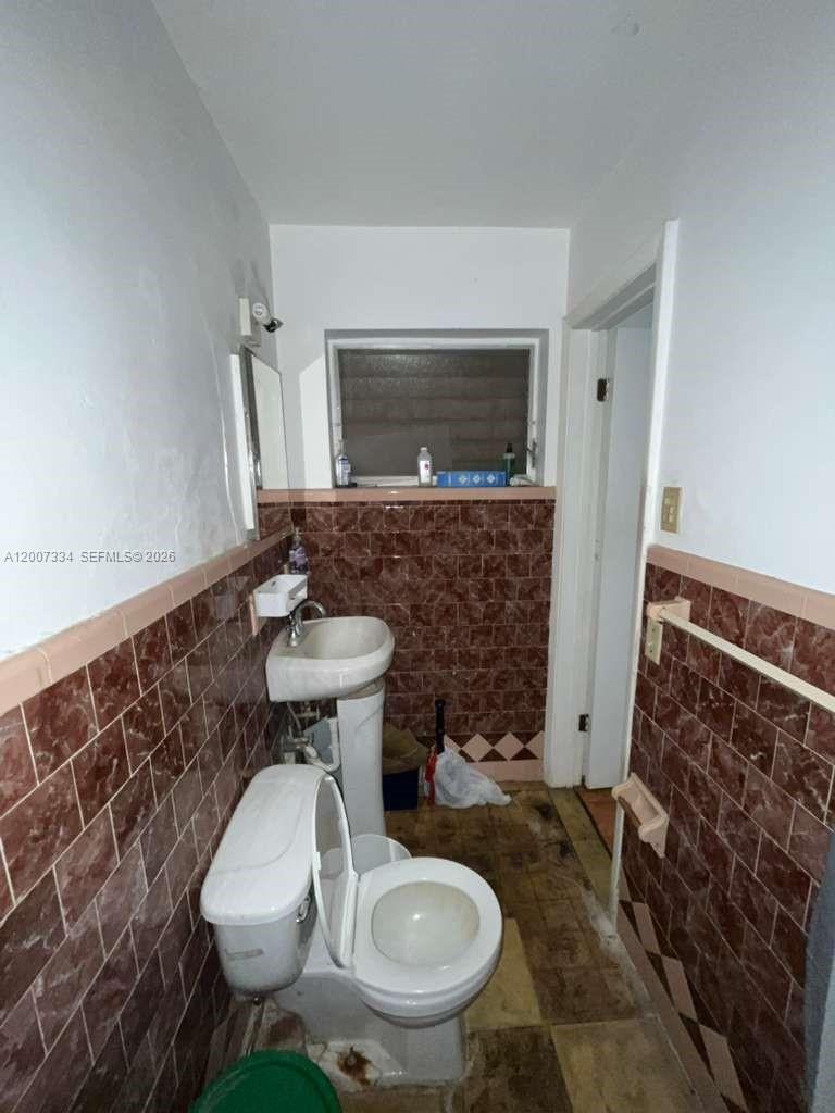 PEMBROKE PINES NO 1 - Residential