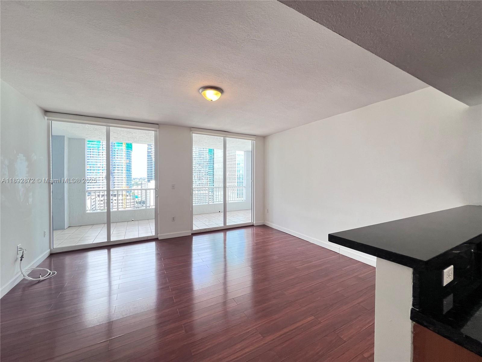 170 SE 14th St 2107