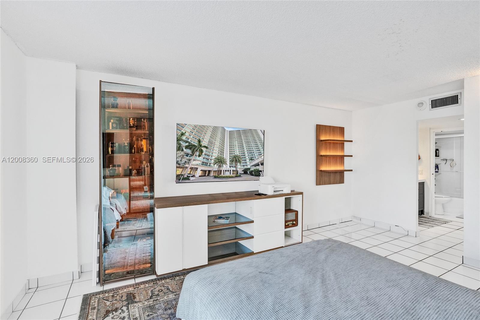 ARLEN HOUSE EAST CONDO - Residential