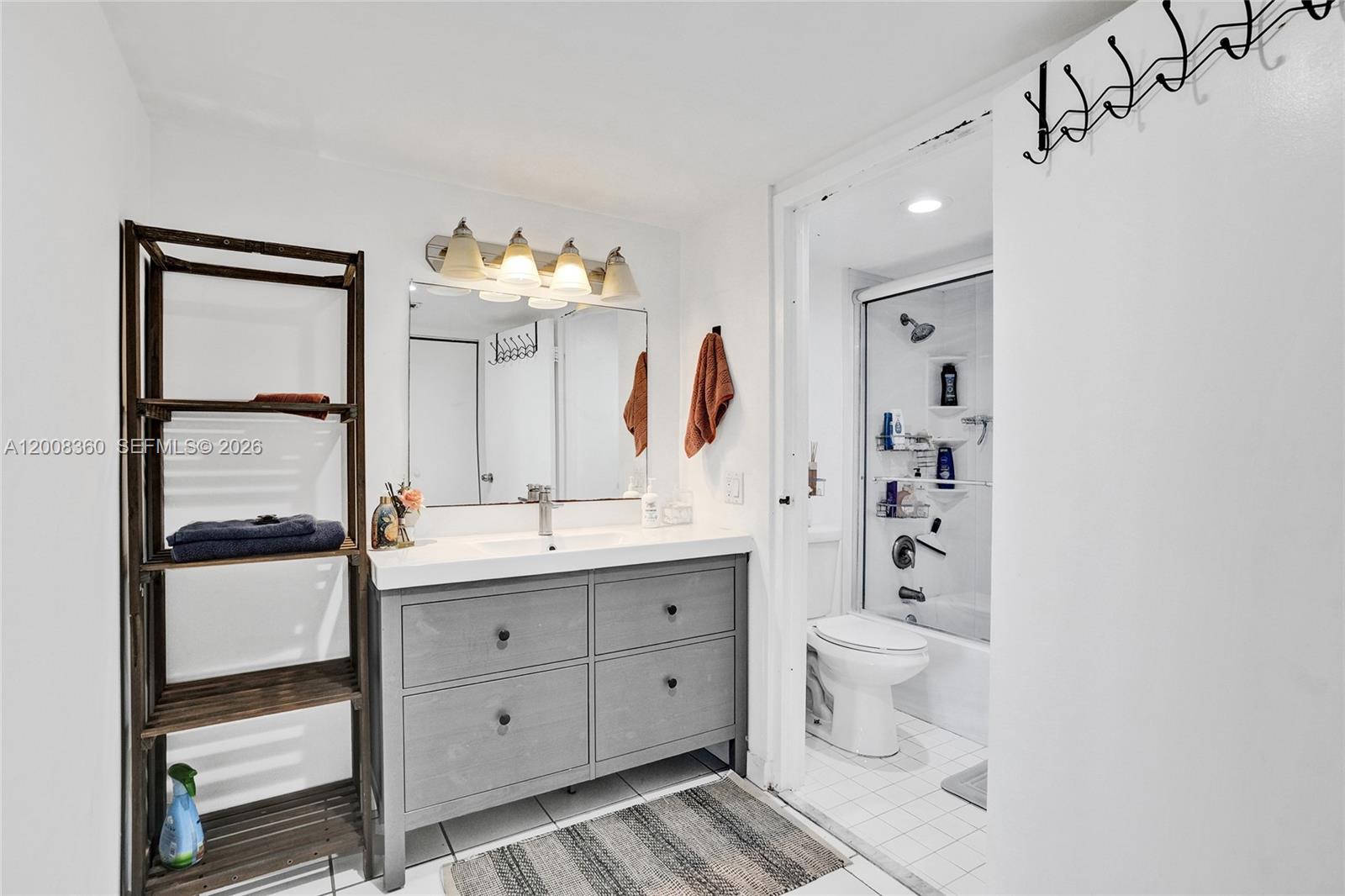 ARLEN HOUSE EAST CONDO - Residential