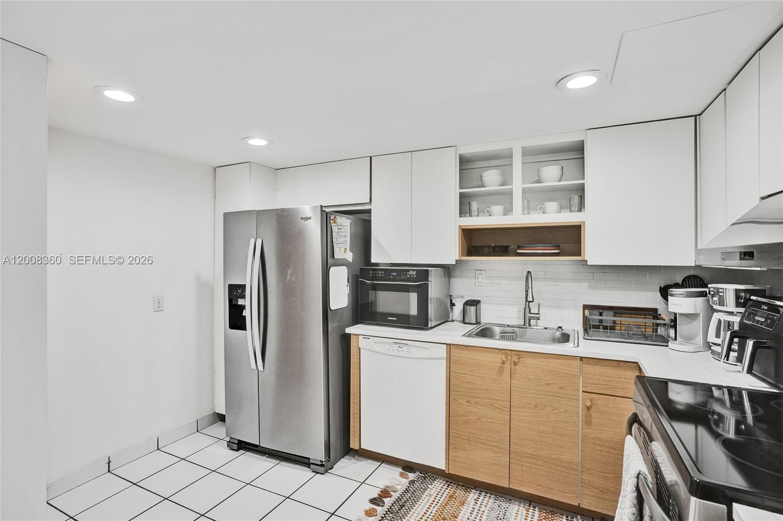 ARLEN HOUSE EAST CONDO - Residential