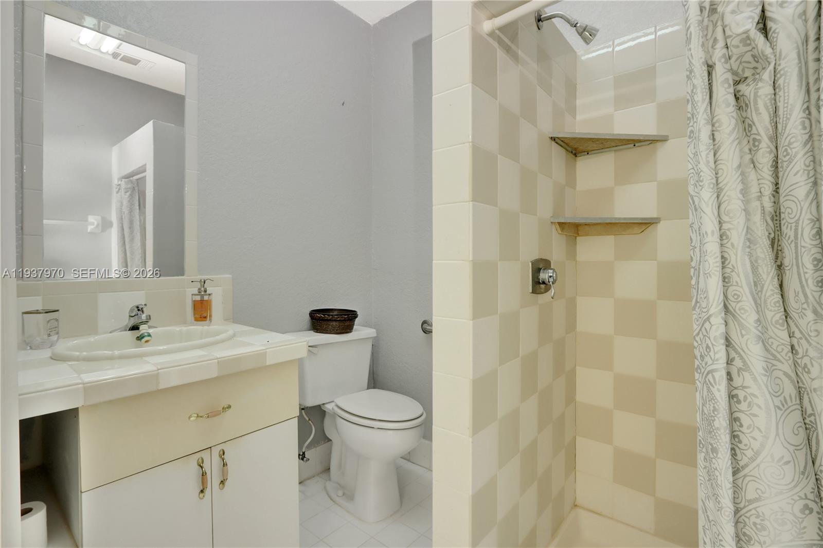 MONTURA RANCH UNREC SEC 27 - Residential