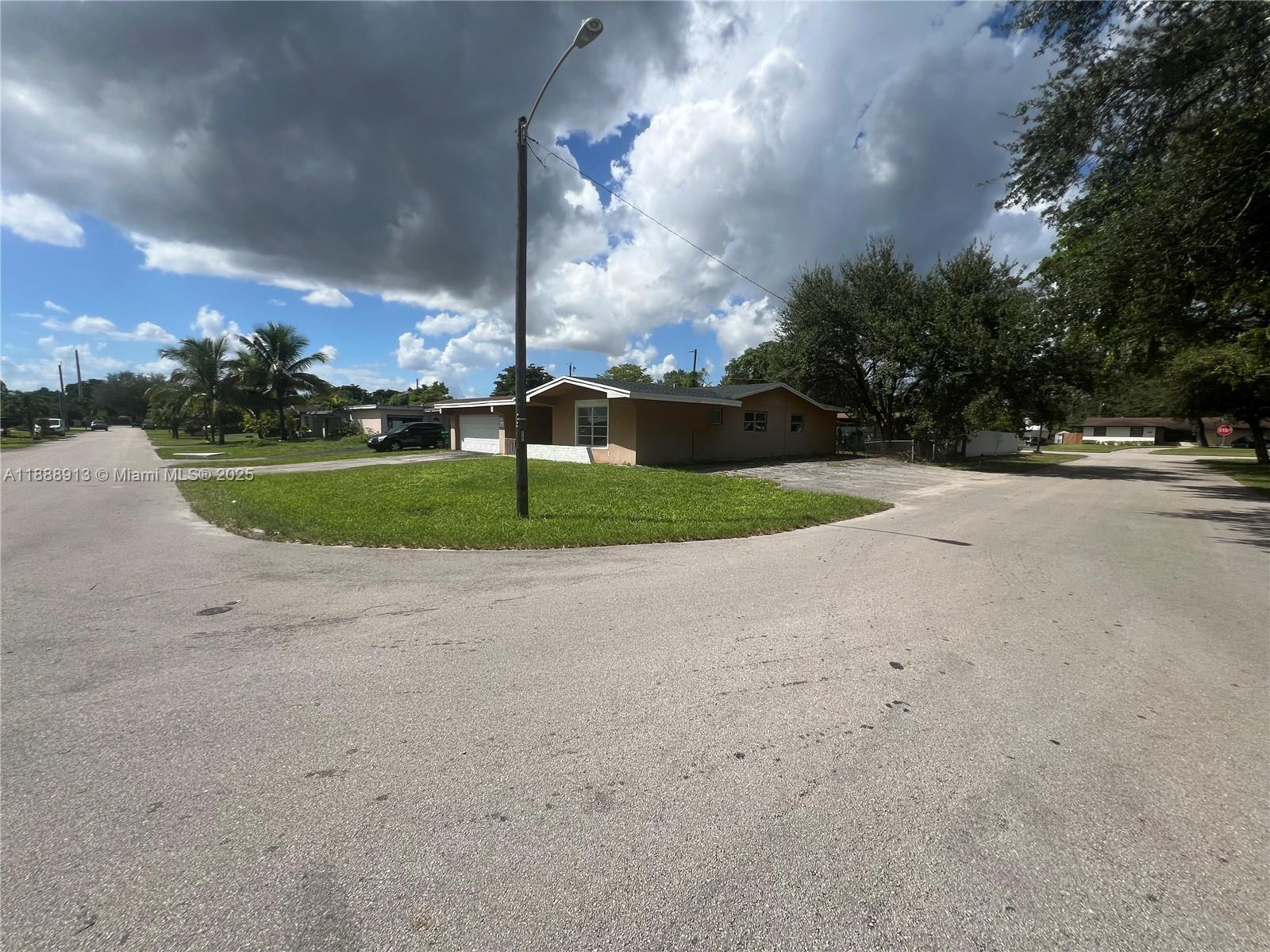 MIRAMAR ISLES SECTION 8 - Residential