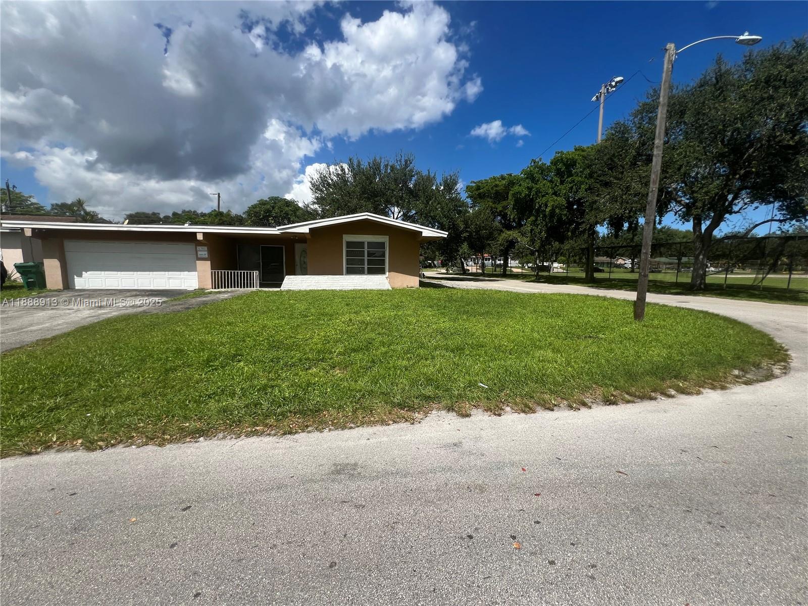 MIRAMAR ISLES SECTION 8 - Residential