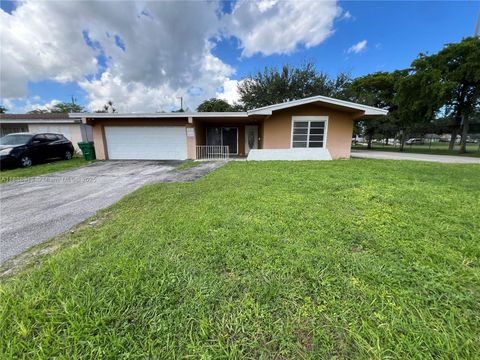 Photo of 6301 SW 34th St, Miramar, FL 33023 (MLS # A11888913)