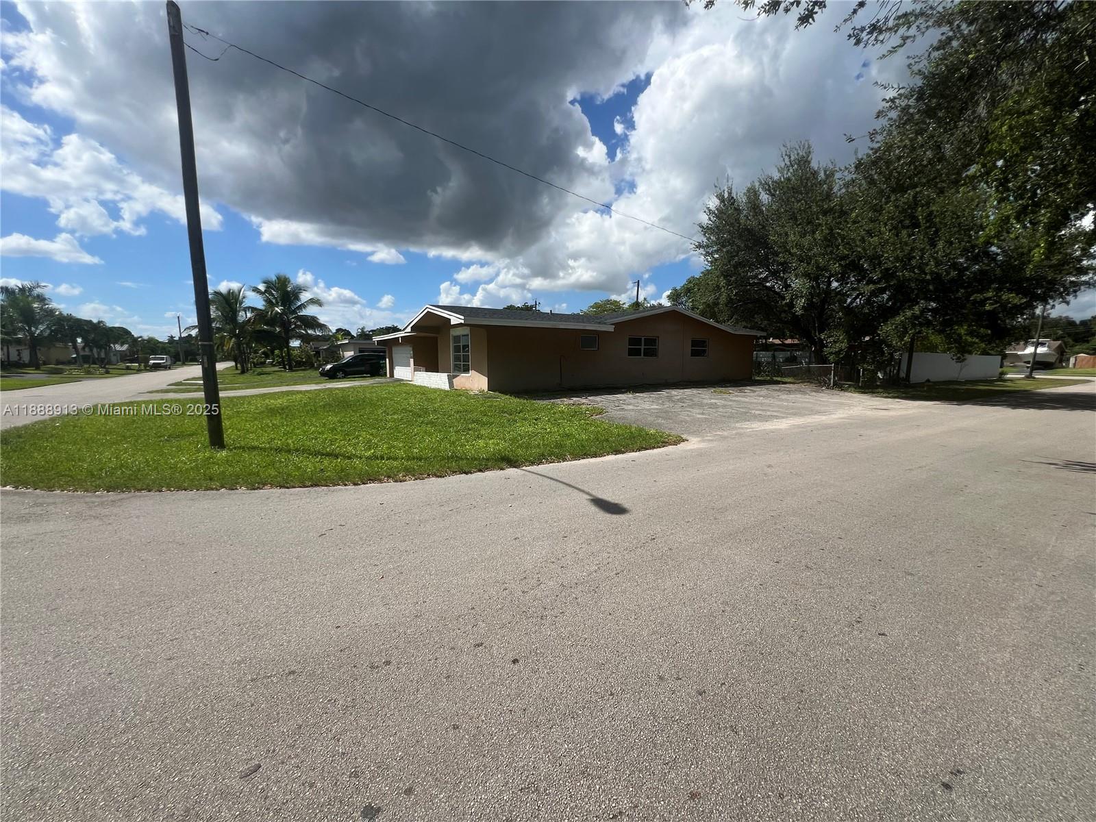 MIRAMAR ISLES SECTION 8 - Residential