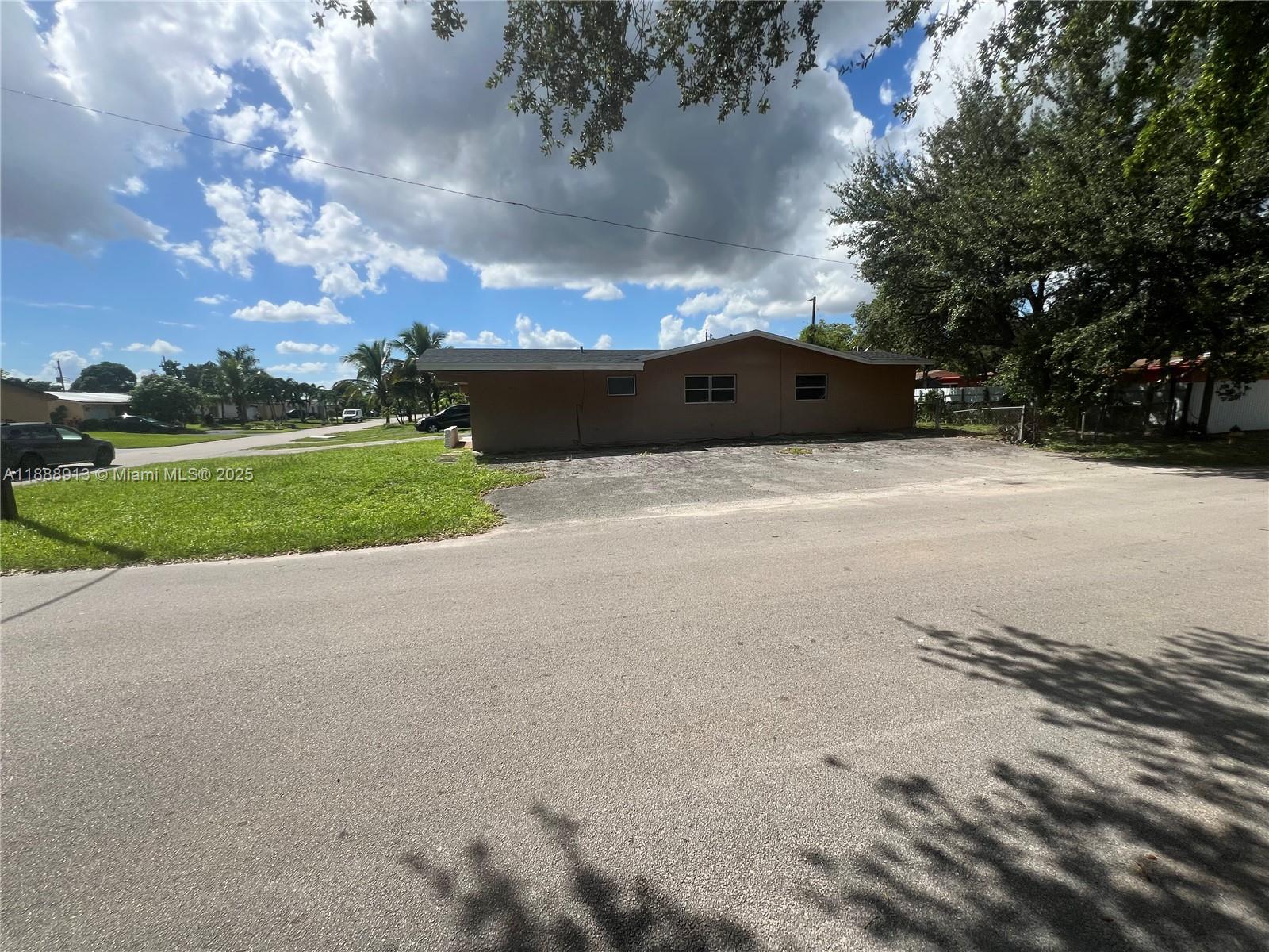 MIRAMAR ISLES SECTION 8 - Residential