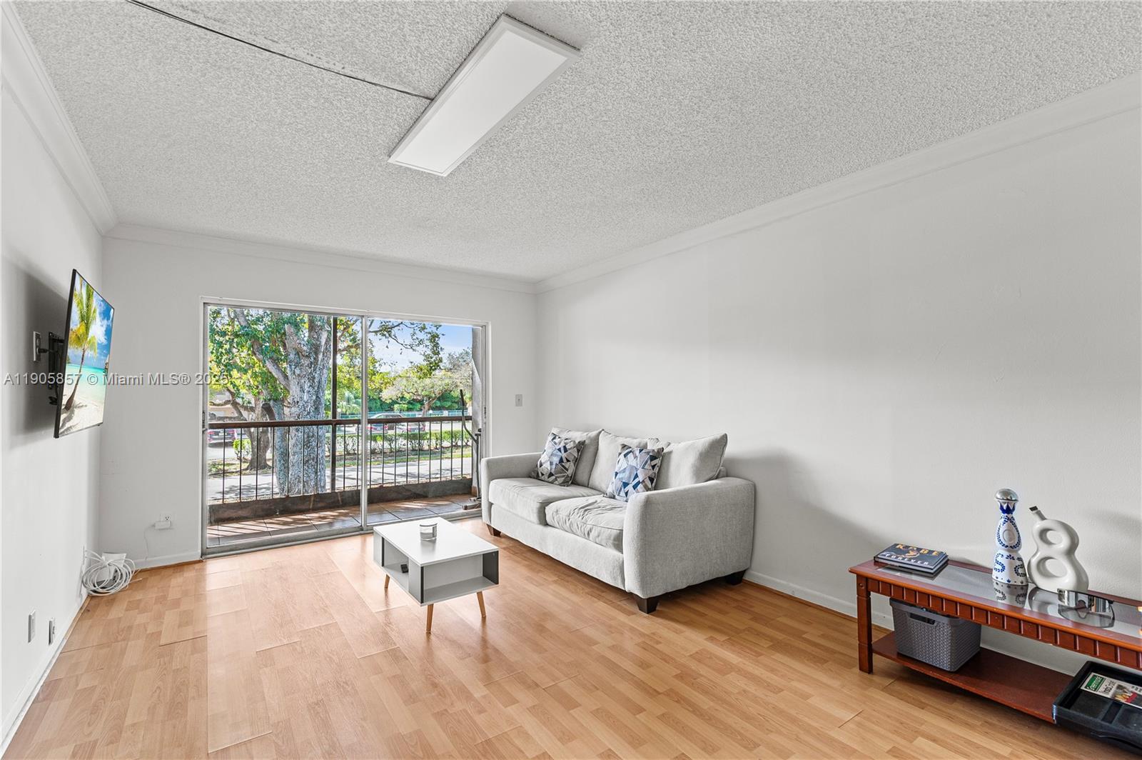 RAMBLEWOOD EAST CONDO - Residential