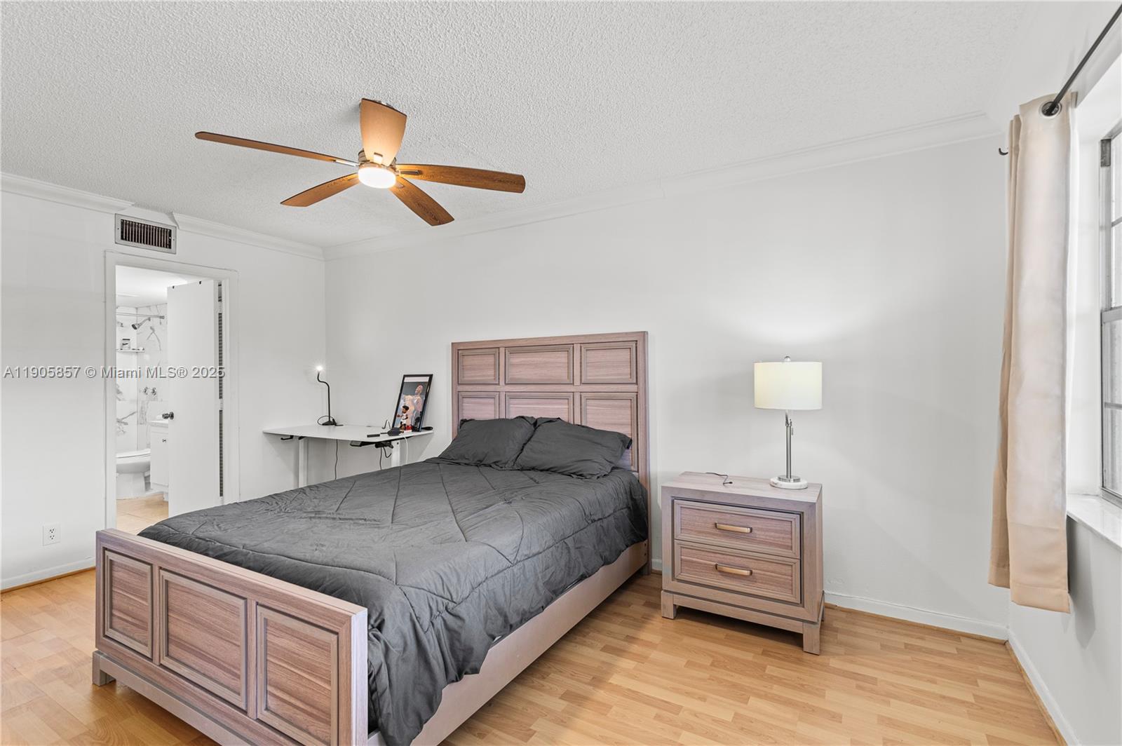 RAMBLEWOOD EAST CONDO - Residential