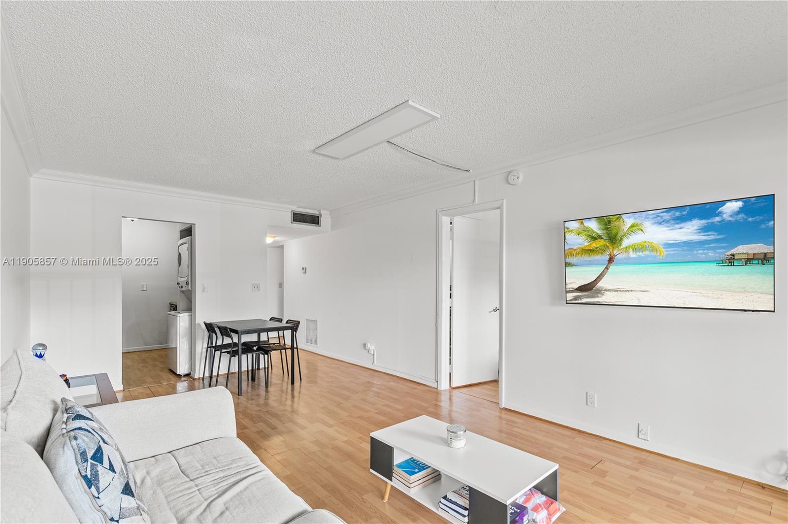 RAMBLEWOOD EAST CONDO - Residential