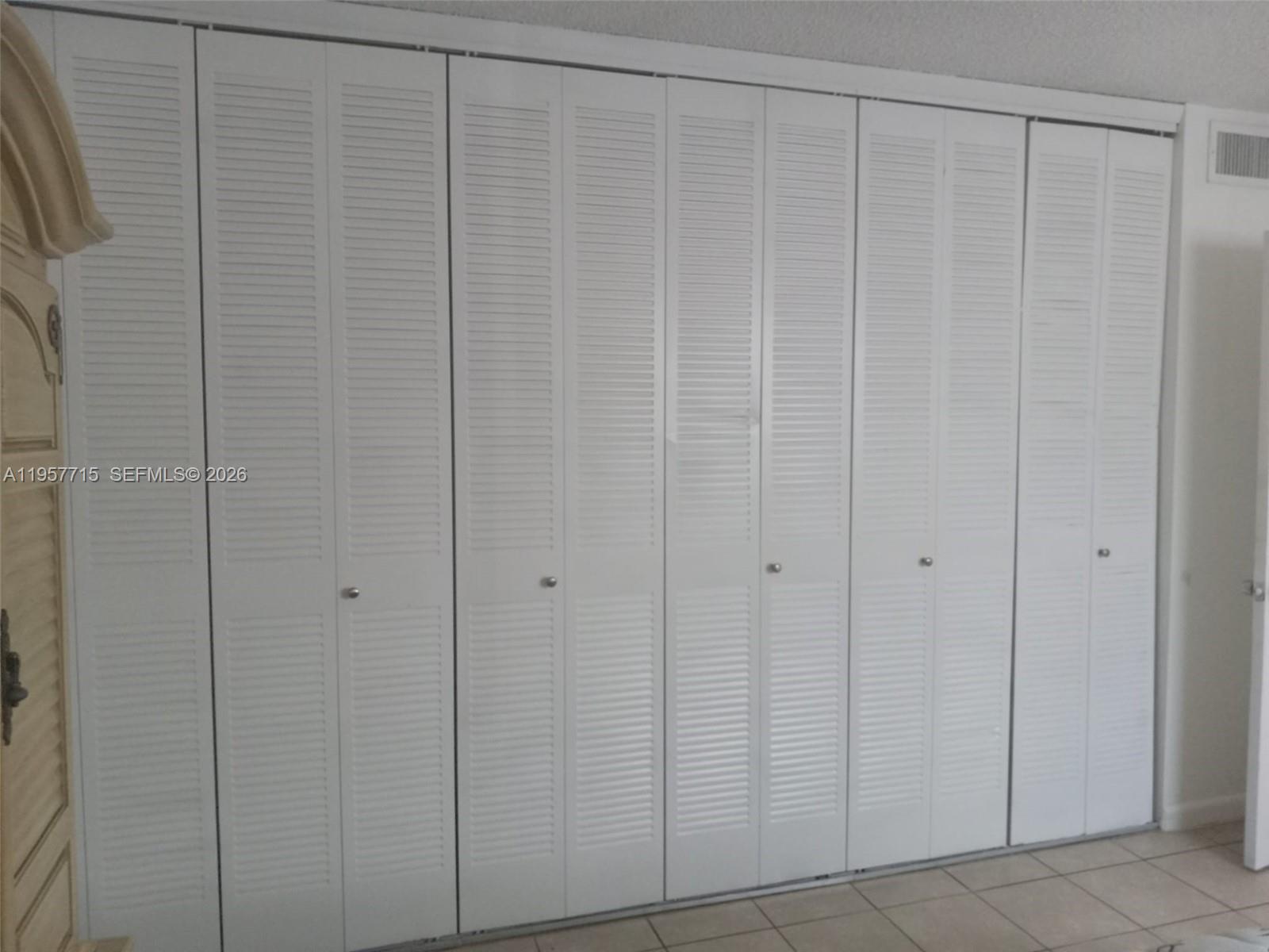 MOONRAKER CONDO - Residential