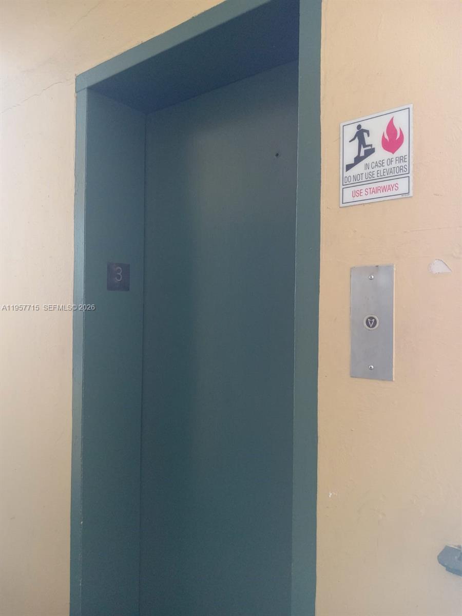 MOONRAKER CONDO - Residential