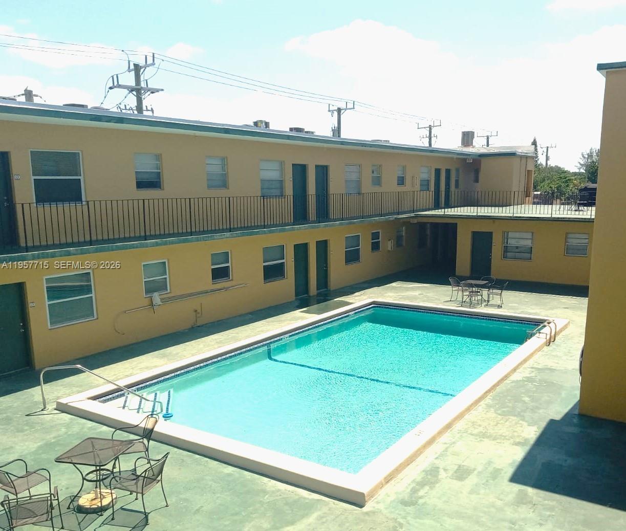 MOONRAKER CONDO - Residential