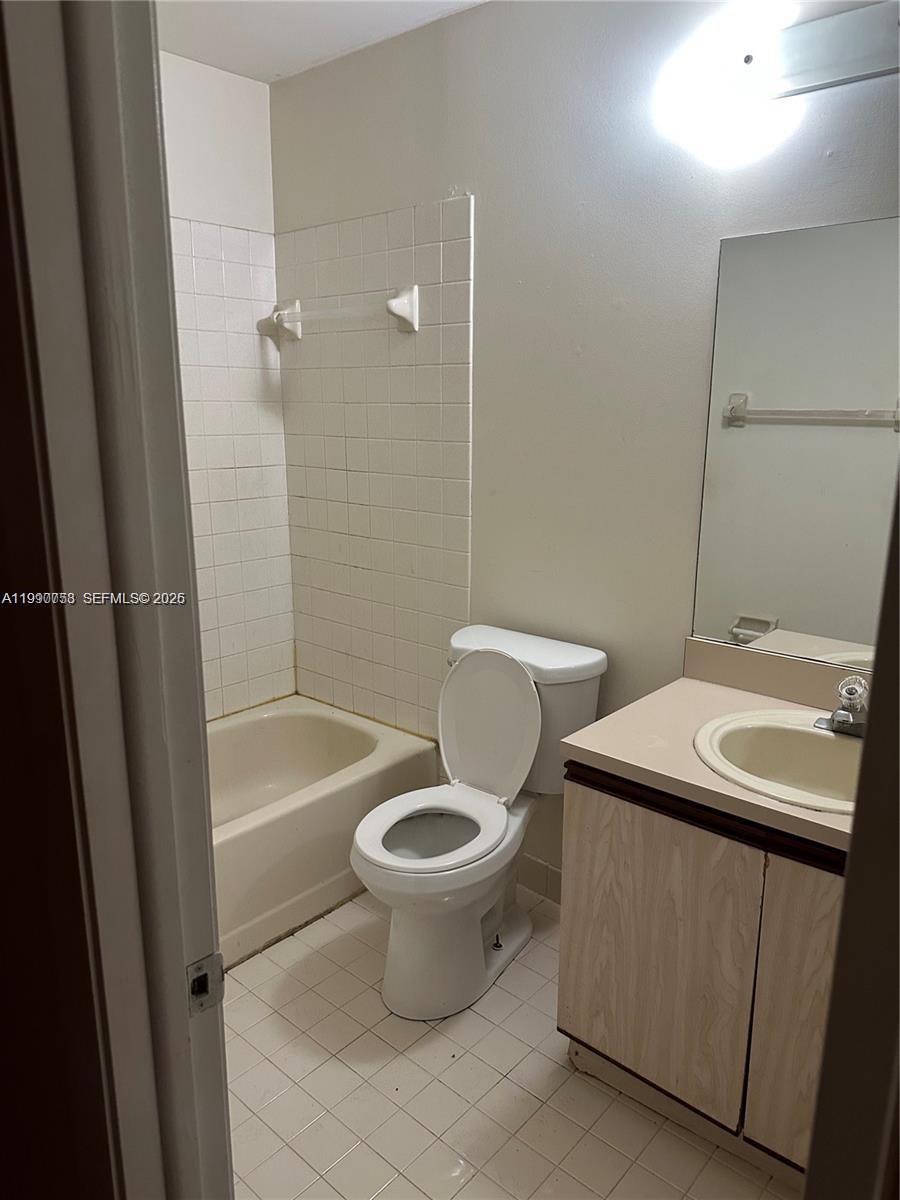 CAMELOT THREE CONDO - Residential