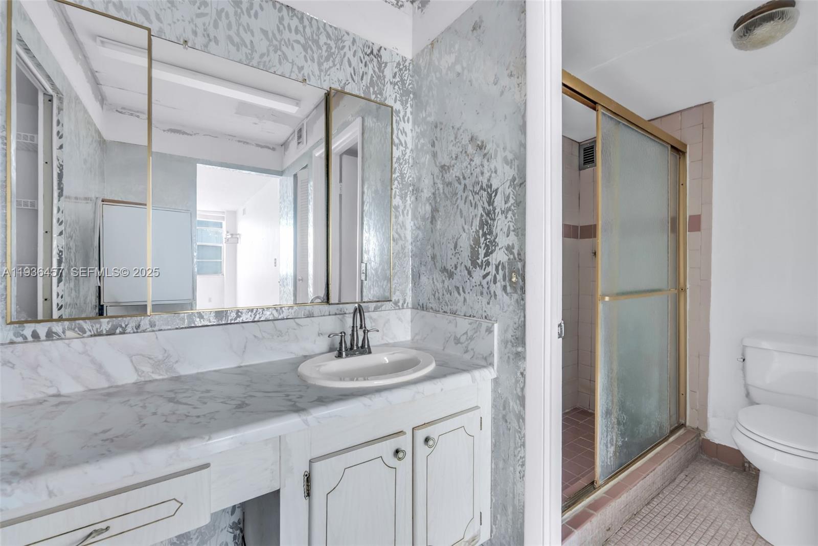 CRESTVIEW TOWERS CONDO - Residential