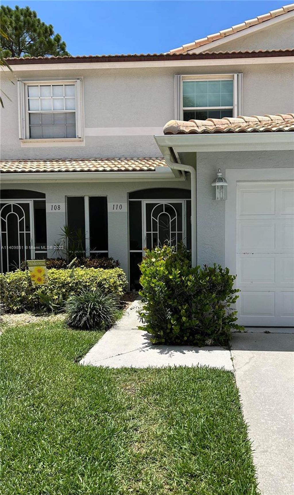 Photo of 110 Fox Meadow Run #110, Jupiter, FL 33458 (MLS # A11409861)