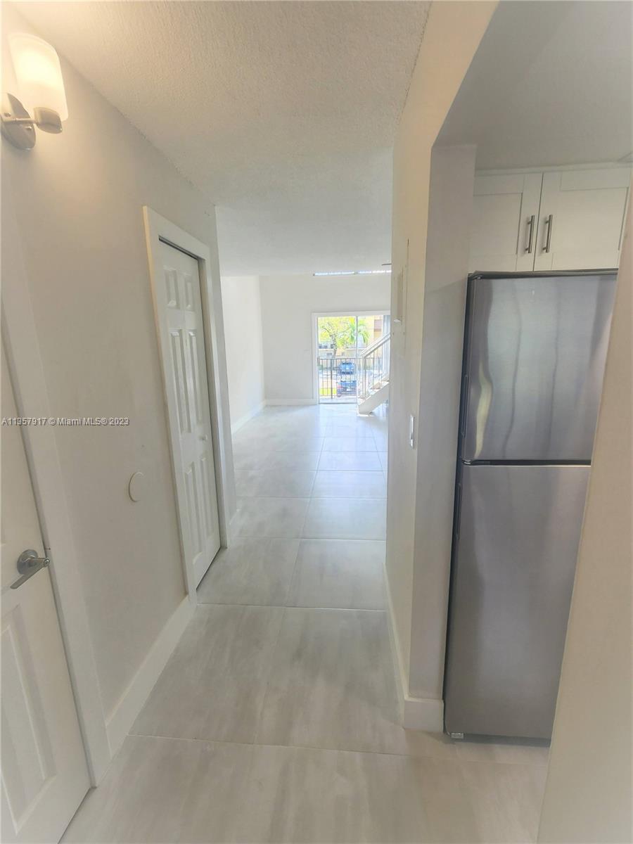 COURTYARDS AT KENDALL CON - Residential