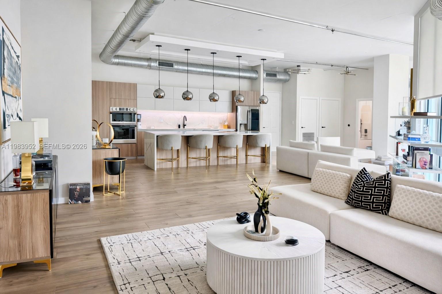 LOFTS AT HOLLYWOOD ST - Residential