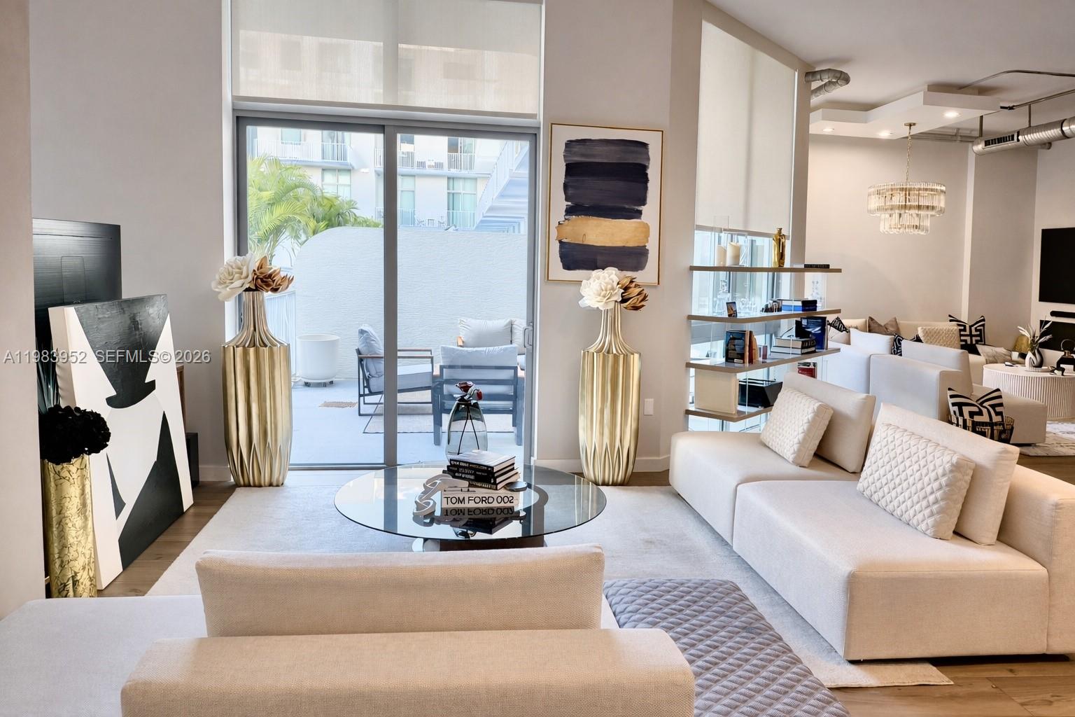 LOFTS AT HOLLYWOOD ST - Residential