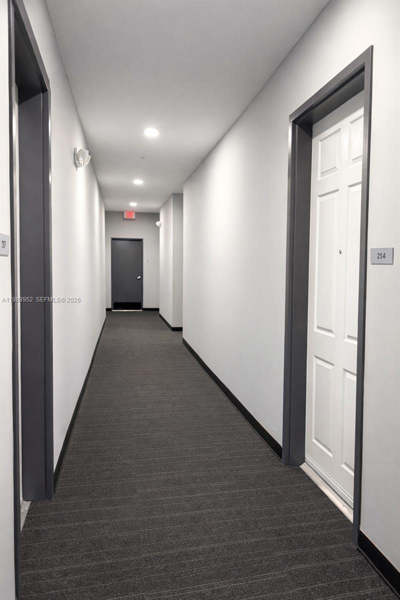 LOFTS AT HOLLYWOOD ST - Residential