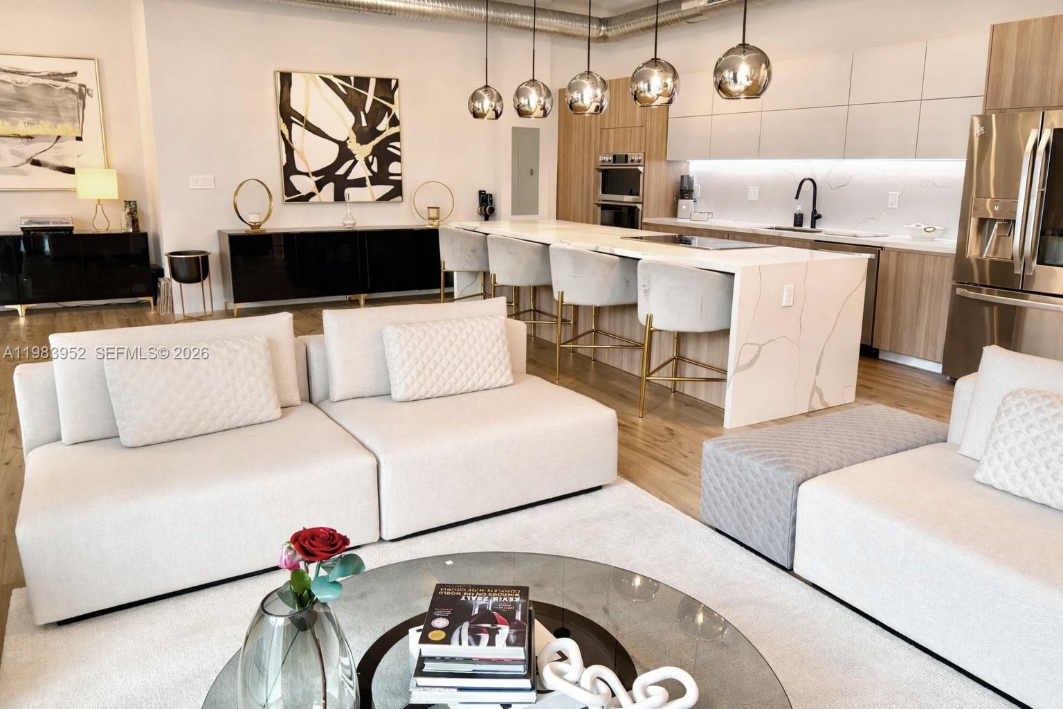 LOFTS AT HOLLYWOOD ST - Residential